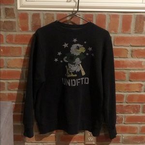 Undefeated crewneck sweater